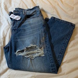 NWT AMERICAN EAGLE Boyfriend Jeans